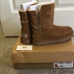 Ugg Classic Short Sparkle Zip